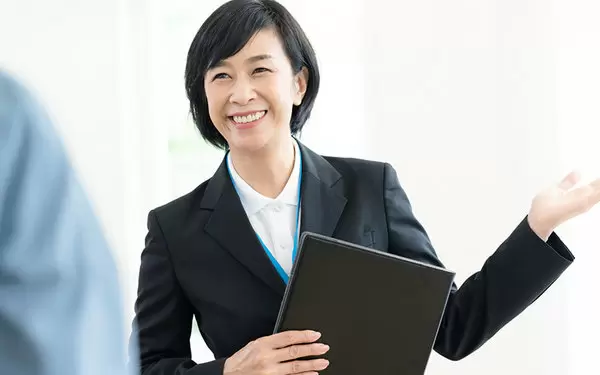 販売員になるには？              仕事内容ややりがいとは