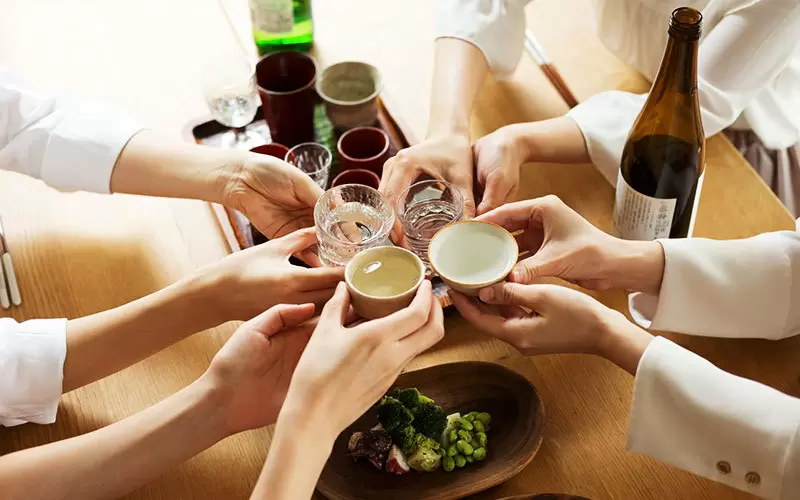 派遣先の人とはどう付き合う？職場での人付き合いのポイントとは？