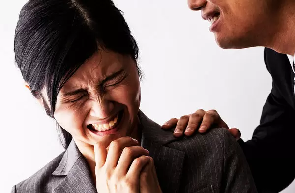 【アルハラ調査】こんな時どう対処している？会社のアルハラ問題