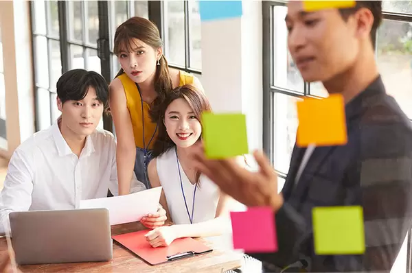 リーダーシップとは？リーダーシップを身につけるコツも紹介