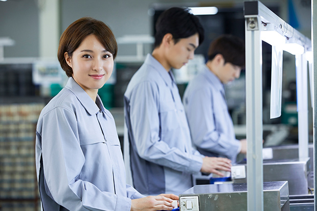 工場勤務は女性も多い!?女性が活躍している製造の仕事の現場を解説_4