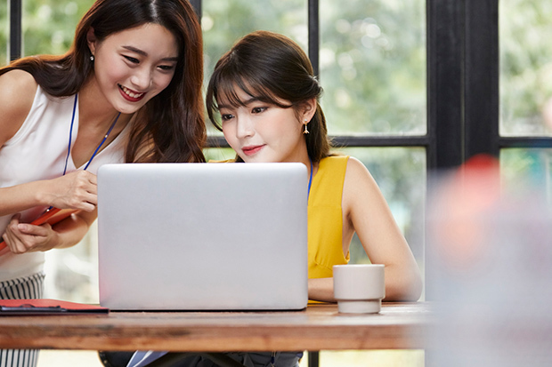仕事ができる人は質問上手！？「質問力」を磨いて人間関係もスキルも上向きに
