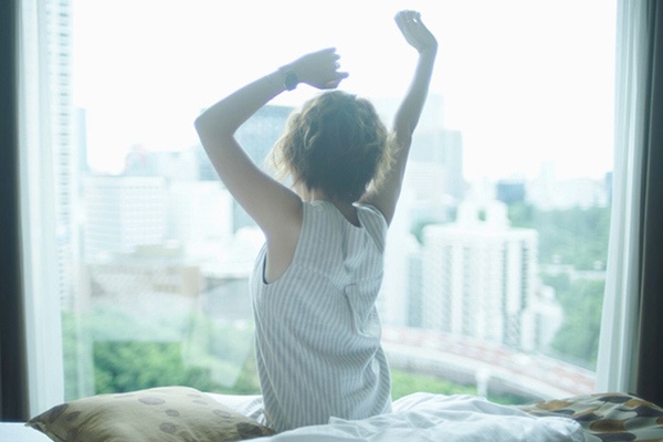 眠りが浅い人必見！ 睡眠の質を向上させて睡眠不足を解消する5つのコツとおすすめ睡眠アプリ6選