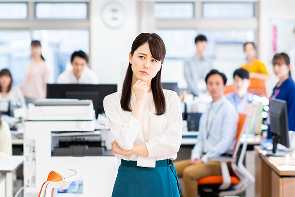 パワハラ上司に逆ギレ新人、 時間にルーズな同僚… 職場で一緒に働きたくない人！